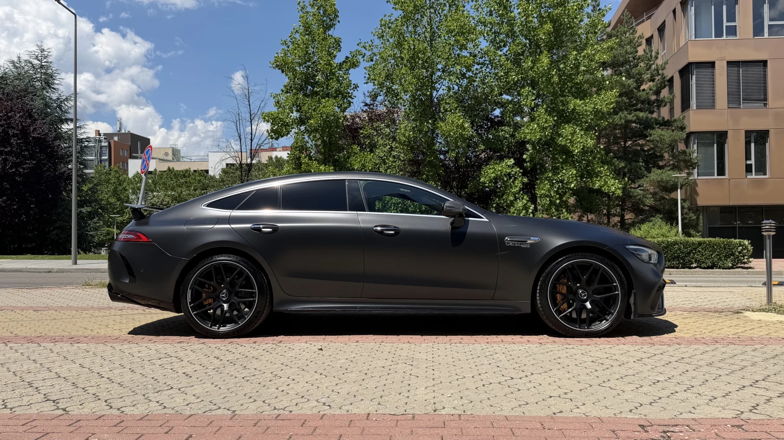 Mercedes-Benz GT 63s AMG, снимка 4 - Автомобили и джипове - 54960120