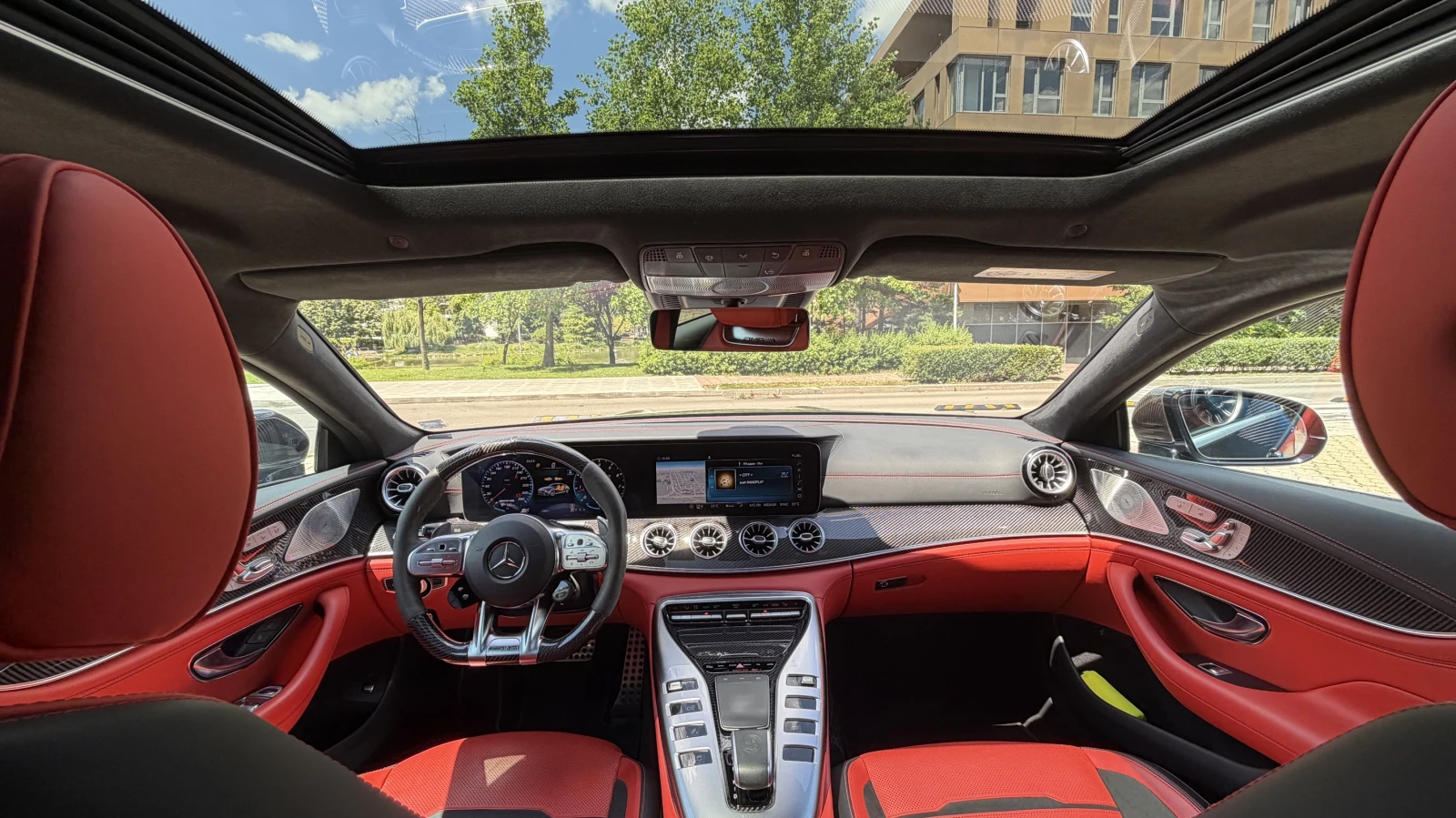Mercedes-Benz GT 63s AMG, снимка 14 - Автомобили и джипове - 54960120