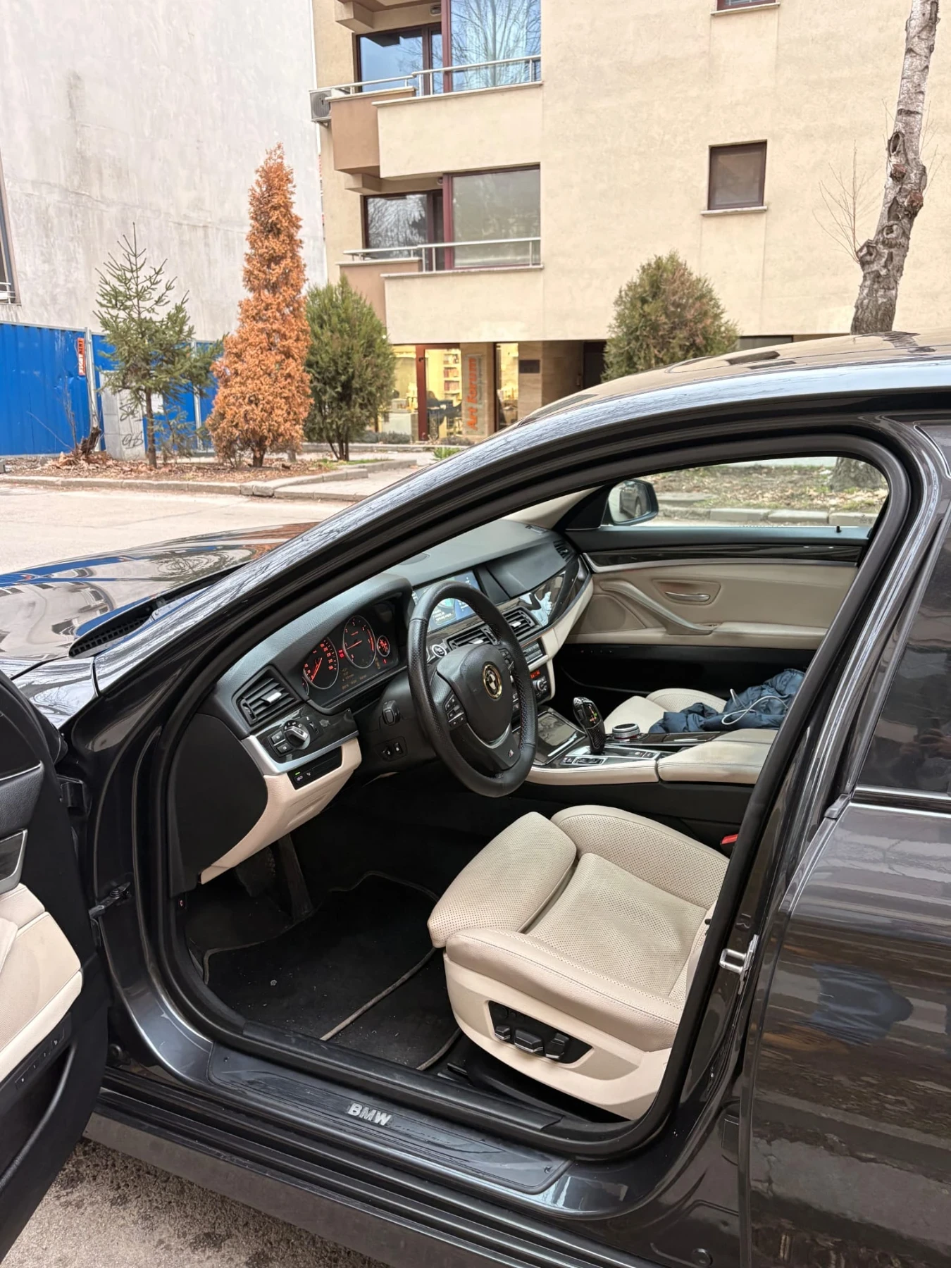 BMW 525, снимка 12 - Автомобили и джипове - 55203716