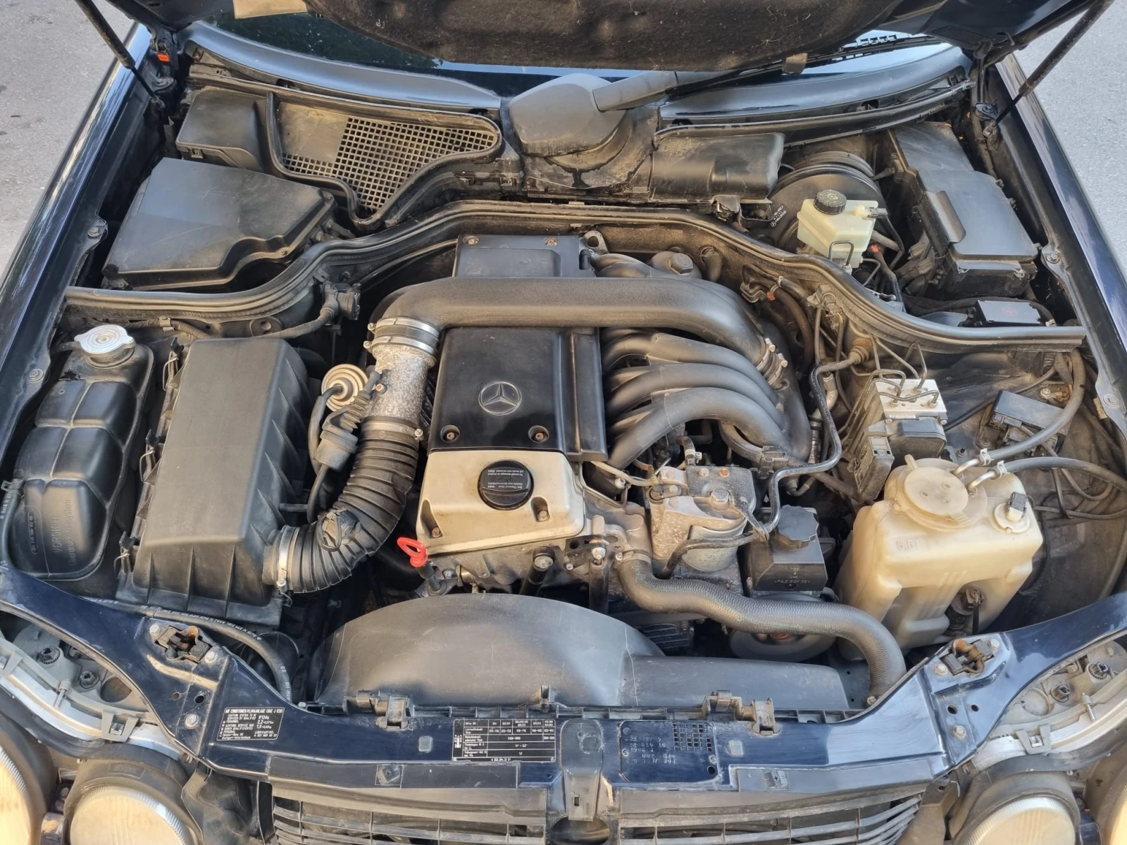 Mercedes-Benz E 250 | Mobile.bg � ����������� 15