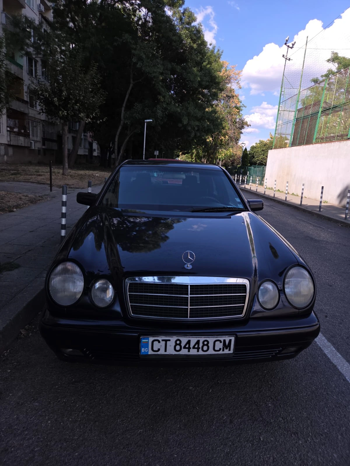 Mercedes-Benz E 250, снимка 2 - Автомобили и джипове - 55774223