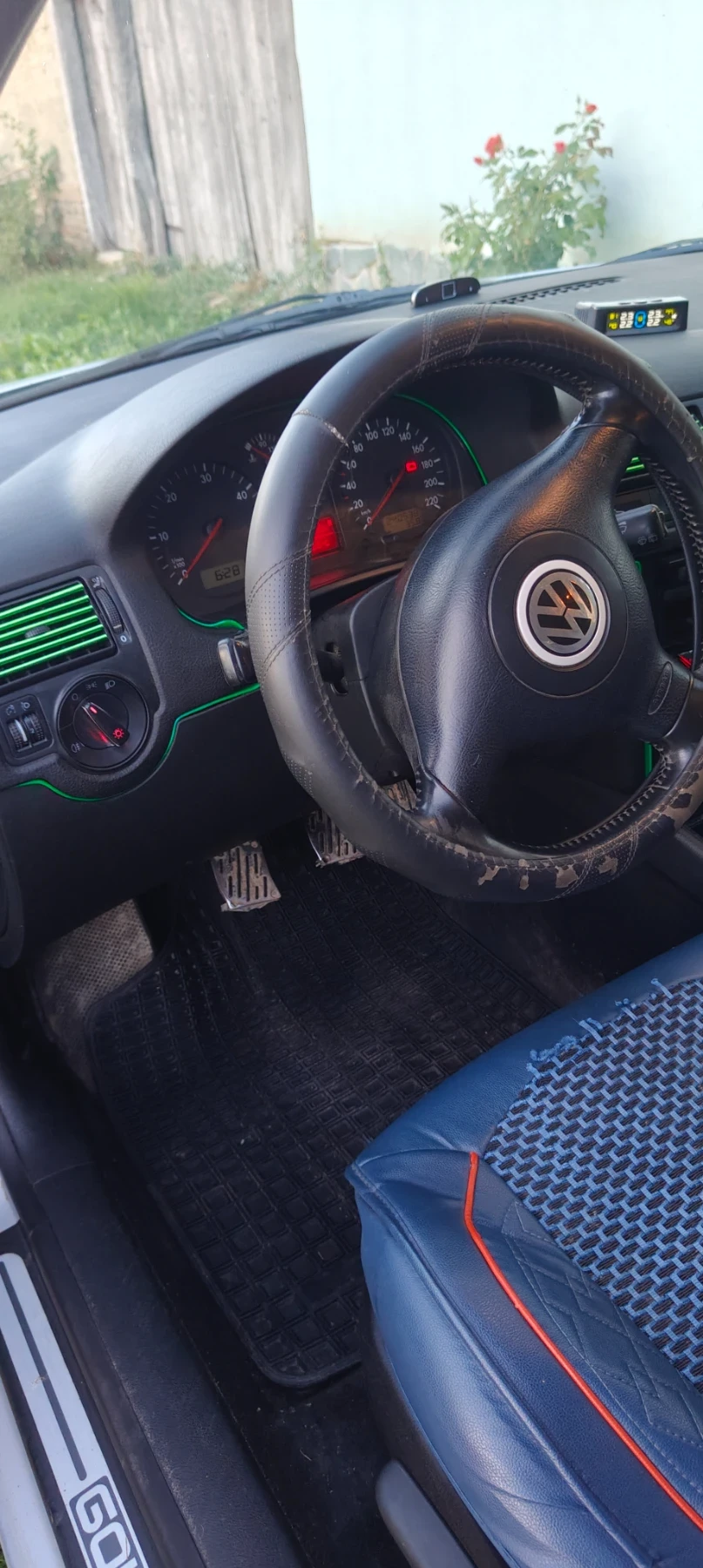 VW Golf, снимка 10 - Автомобили и джипове - 55421229
