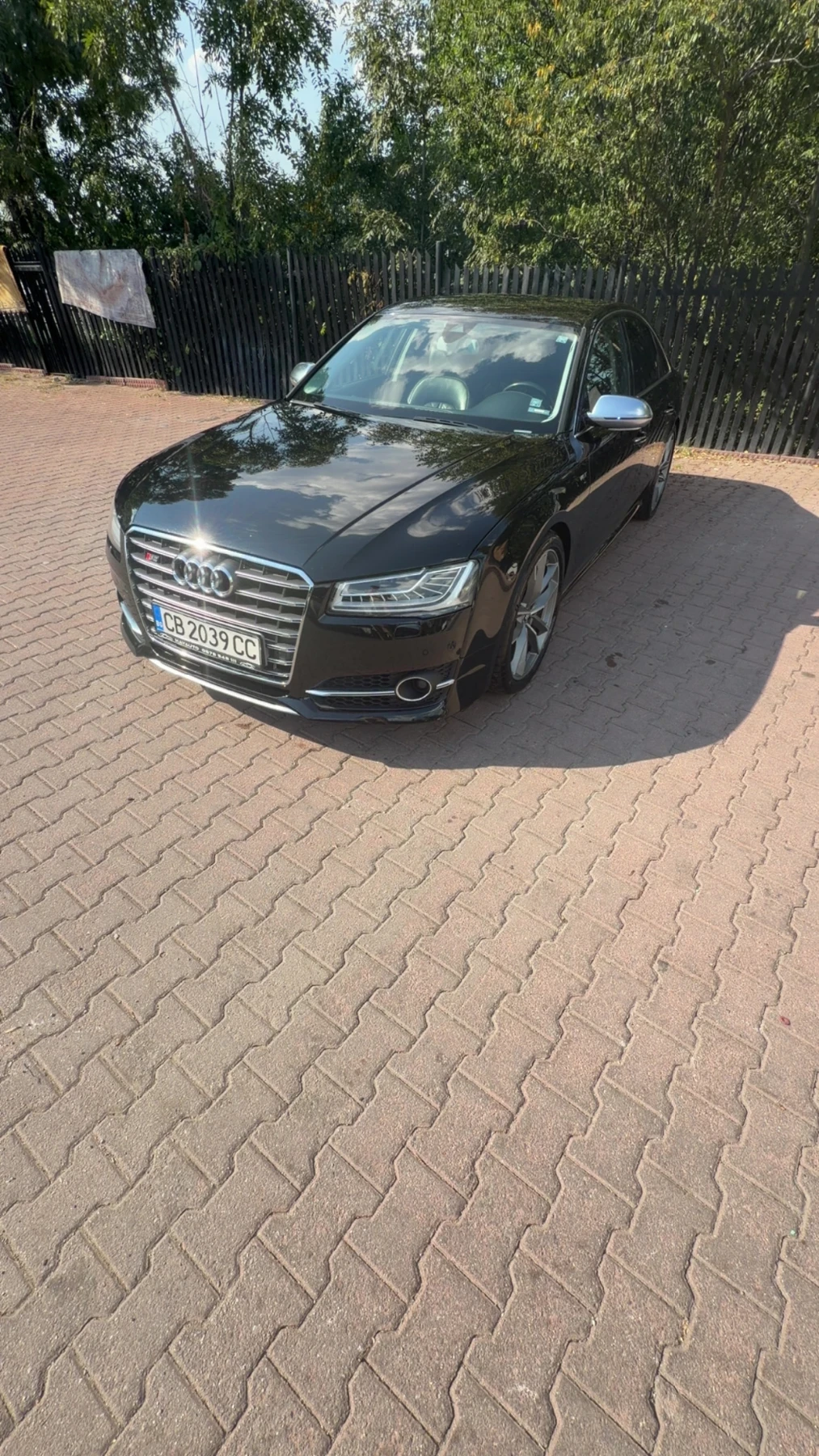 Audi S8 + 