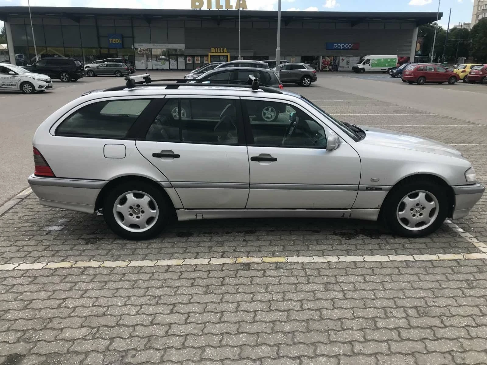 Mercedes-Benz C 200, снимка 2 - Автомобили и джипове - 55725410