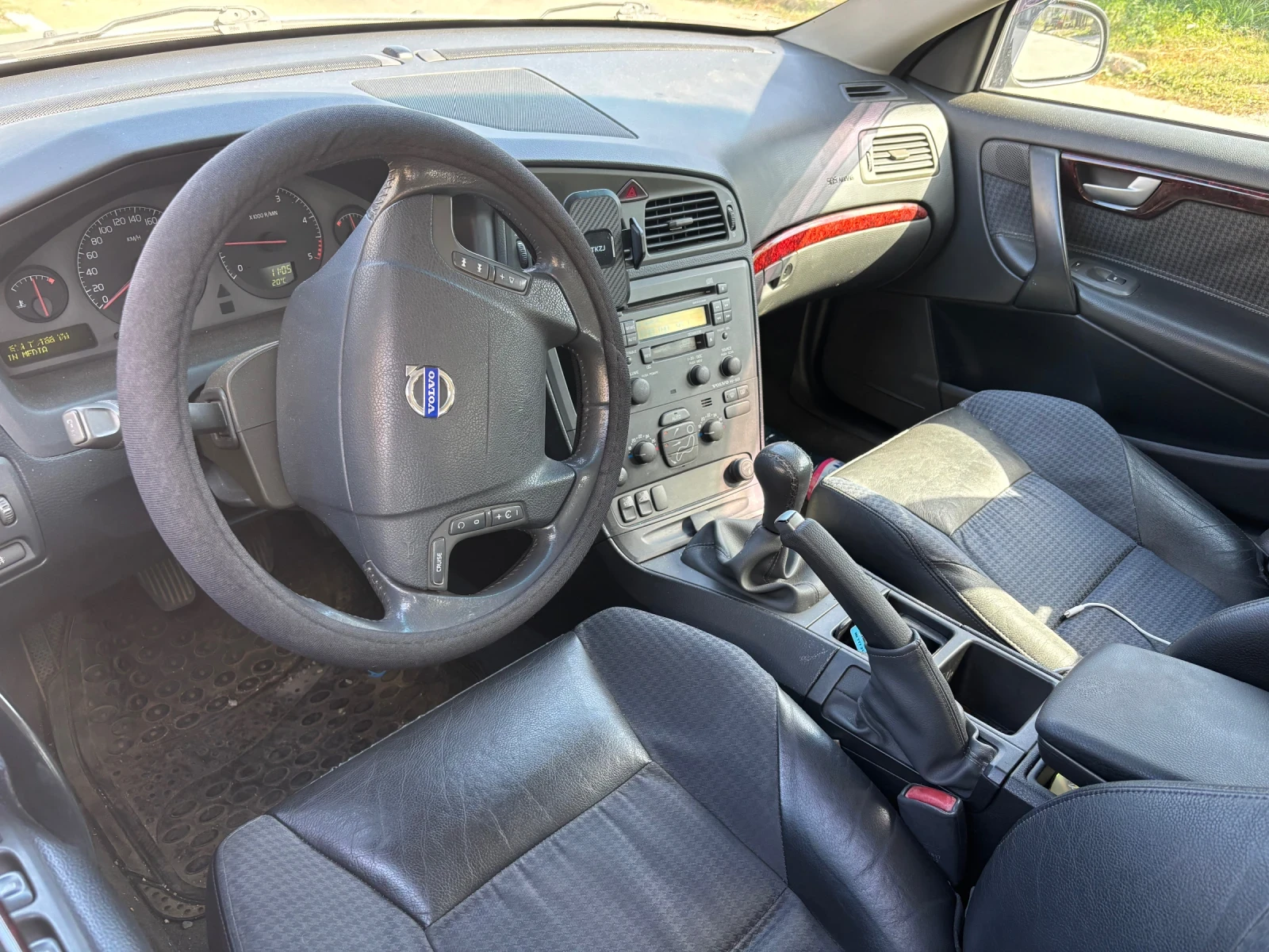 Volvo V70 2.4 D5, снимка 8 - Автомобили и джипове - 56685808