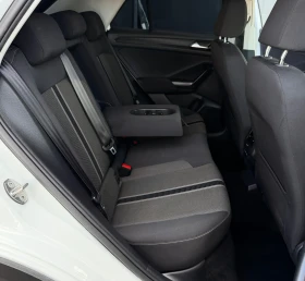 VW T-Roc 69 900км / автоматик / CarPlay  - 18999 € / 37158.81 лв. - 90280915 11