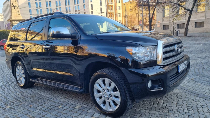 Toyota Sequoia PLATINUM, снимка 1 - Автомобили и джипове - 48695001