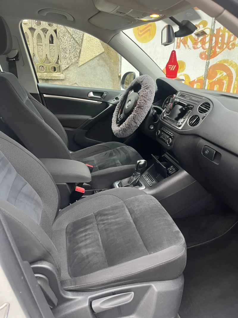 VW Tiguan, снимка 5 - Автомобили и джипове - 49094525