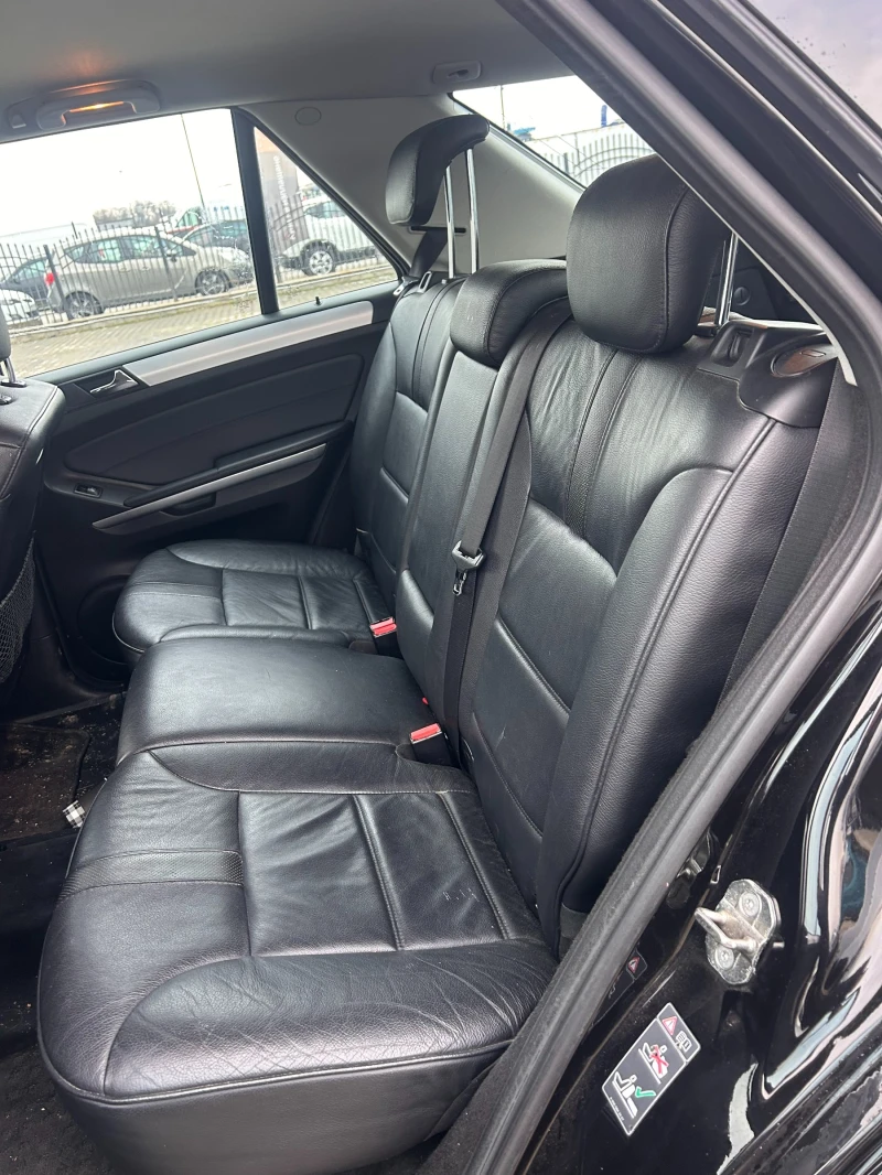 Mercedes-Benz ML 300 CDI 4MATIC AVTOMAT/NAVI/KOJA EURO 5 , снимка 10 - Автомобили и джипове - 53124909