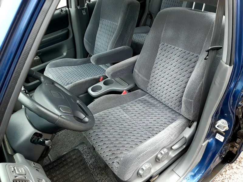 Honda Cr-v 2.0-147КЛИМА ! ! ! , снимка 8 - Автомобили и джипове - 53419890