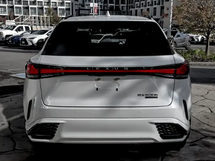 Lexus RX 500h F SPORT/LANE ASSIST/KEYLESS/ПОДГРЕВ/ОБДУХВАНЕ - изображение 4