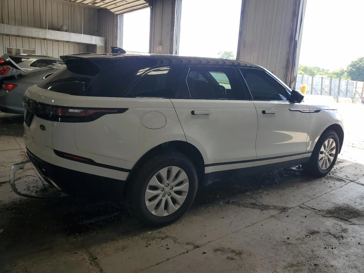 Land Rover Range Rover Velar R-DYNAMIC HSE - изображение 3
