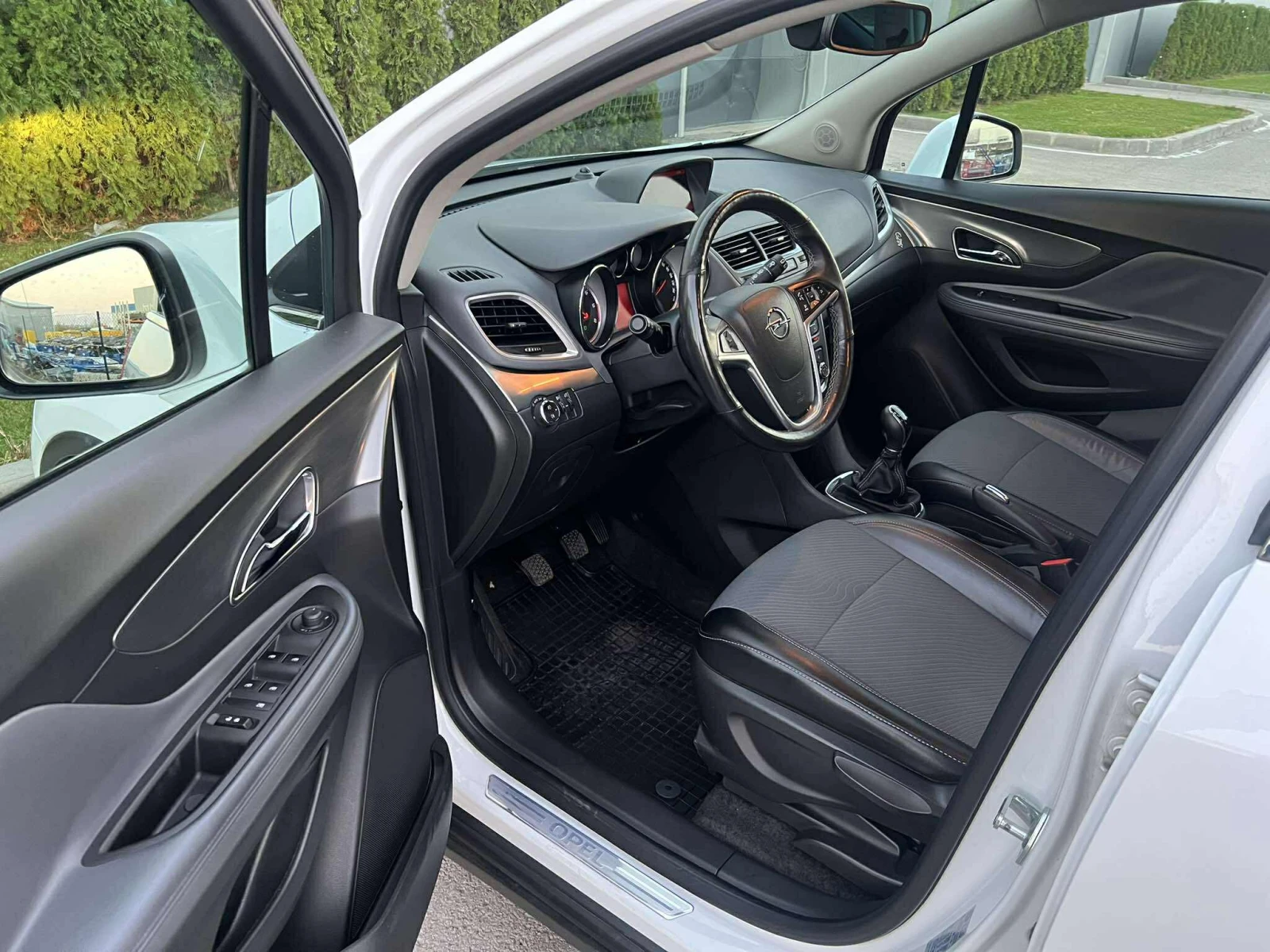 Opel Mokka 1.7 CDTI 4X4 - изображение 8