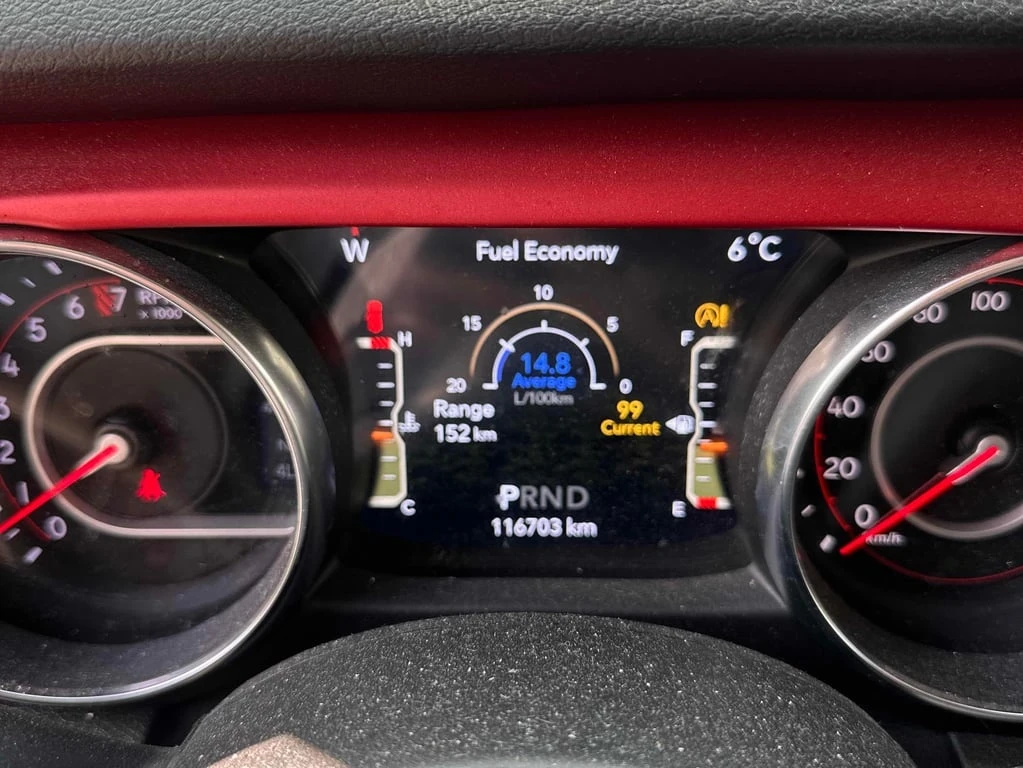 Jeep Wrangler Rubicon  CARFAX | Mobile.bg   8