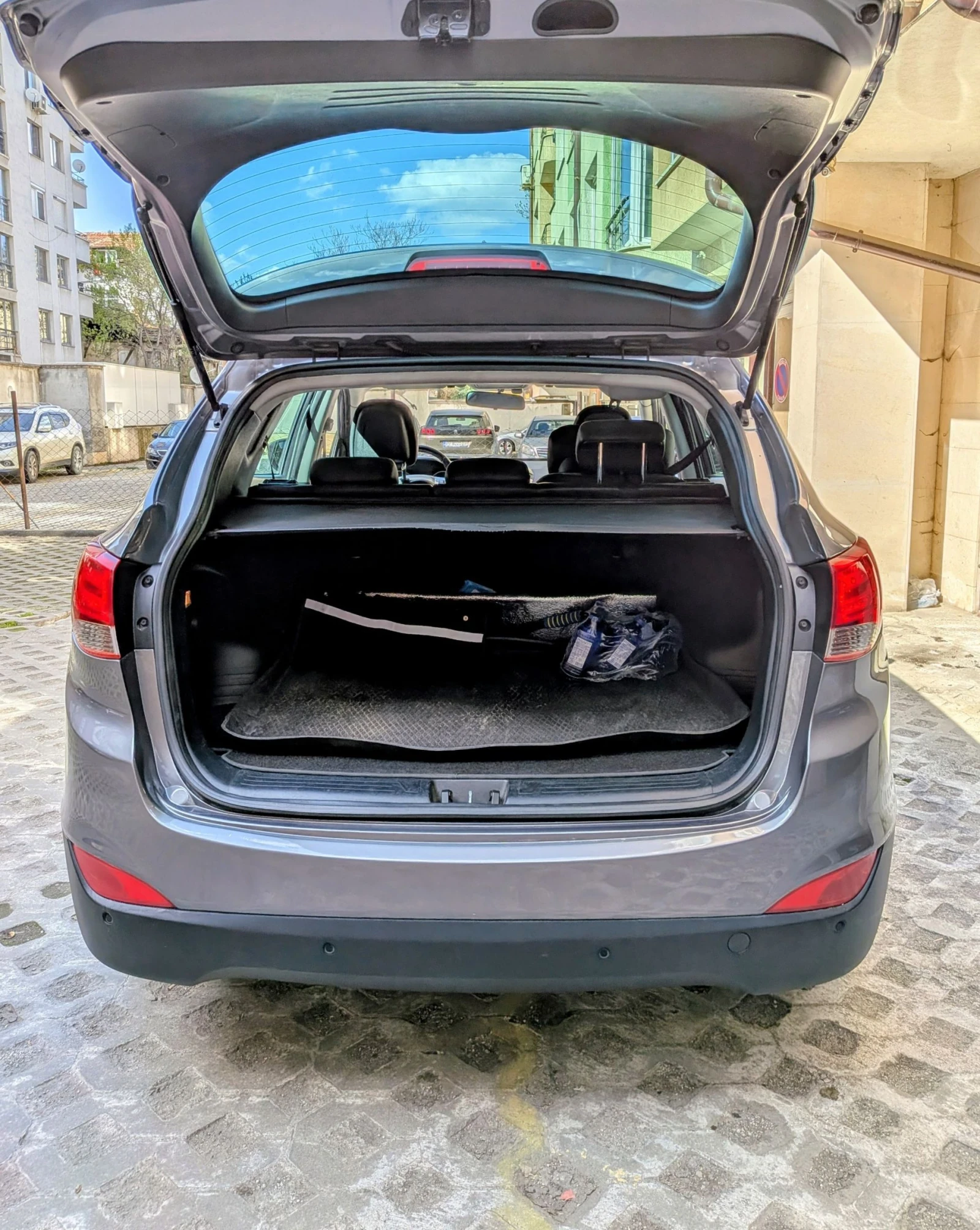 Hyundai IX35 2.0, 184 кс, Автомат, 4х4, снимка 6 - Автомобили и джипове - 54231601