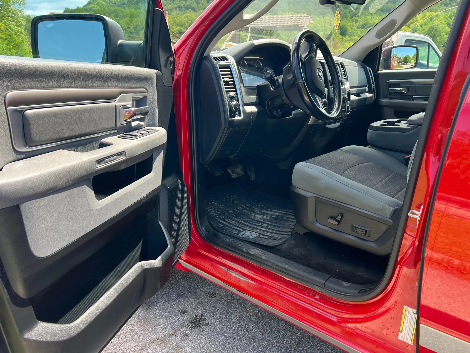 Dodge RAM 1500 3.6 pentastar 4x4, снимка 8 - Автомобили и джипове - 54566226