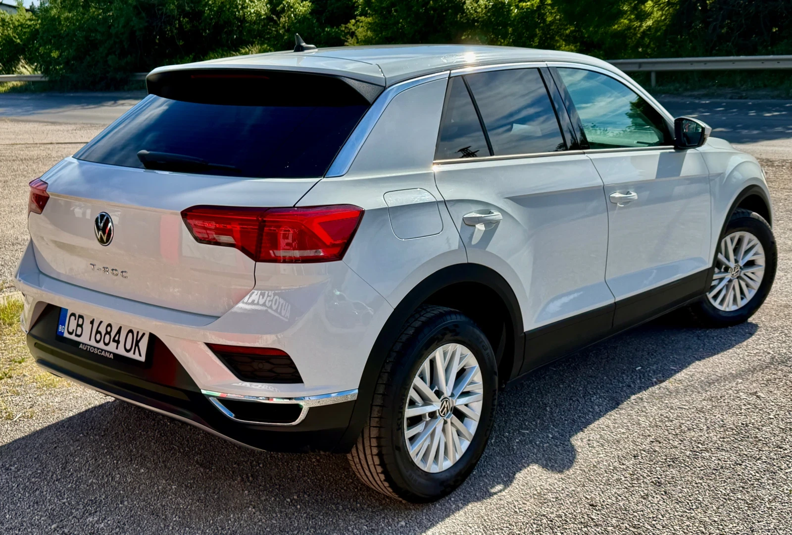 VW T-Roc 69 900км / автоматик / CarPlay , снимка 5 - Автомобили и джипове - 54724937