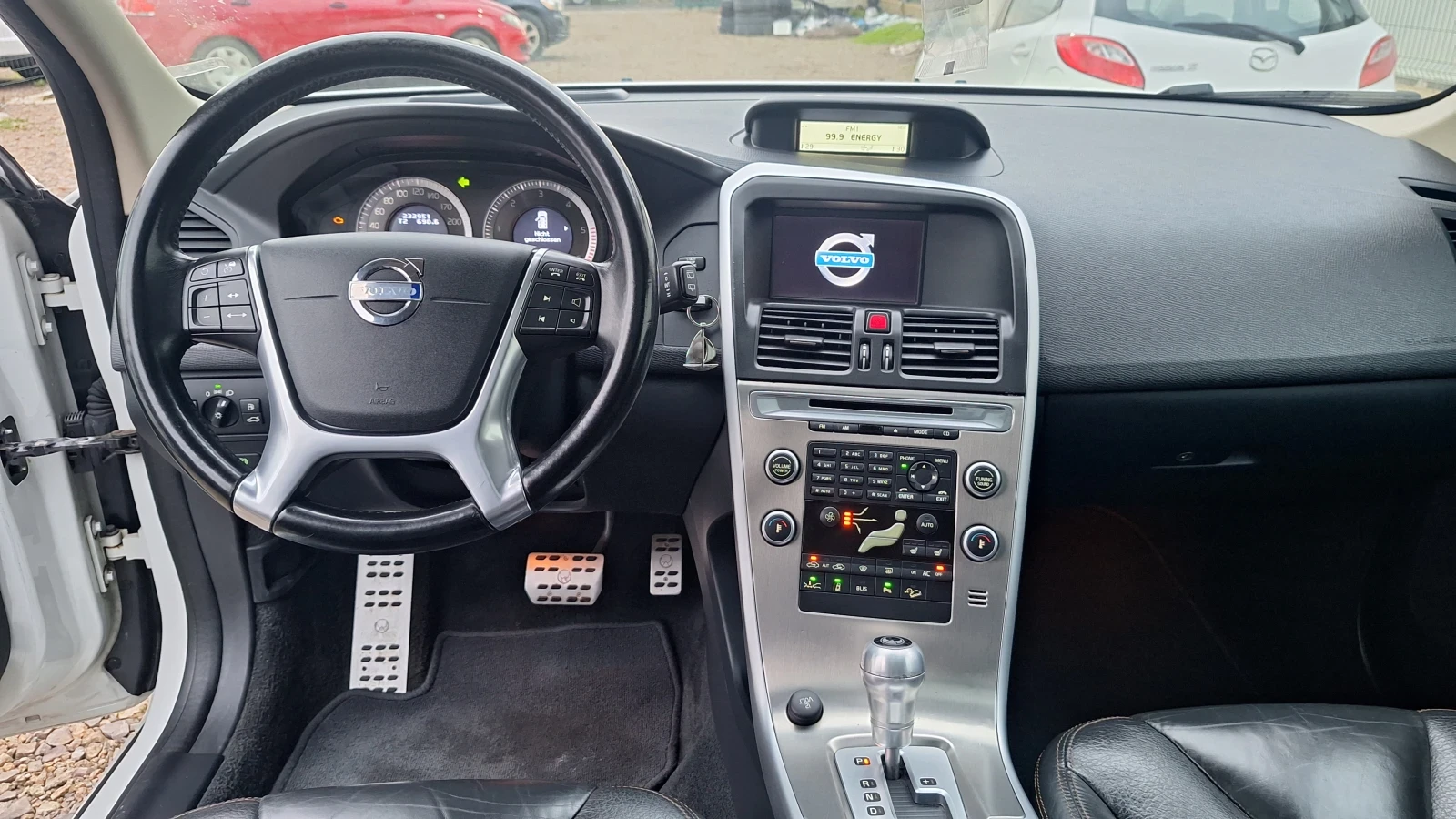 Volvo XC60 SUMUM D5 HEICO 232 PS, снимка 9 - Автомобили и джипове - 54794655