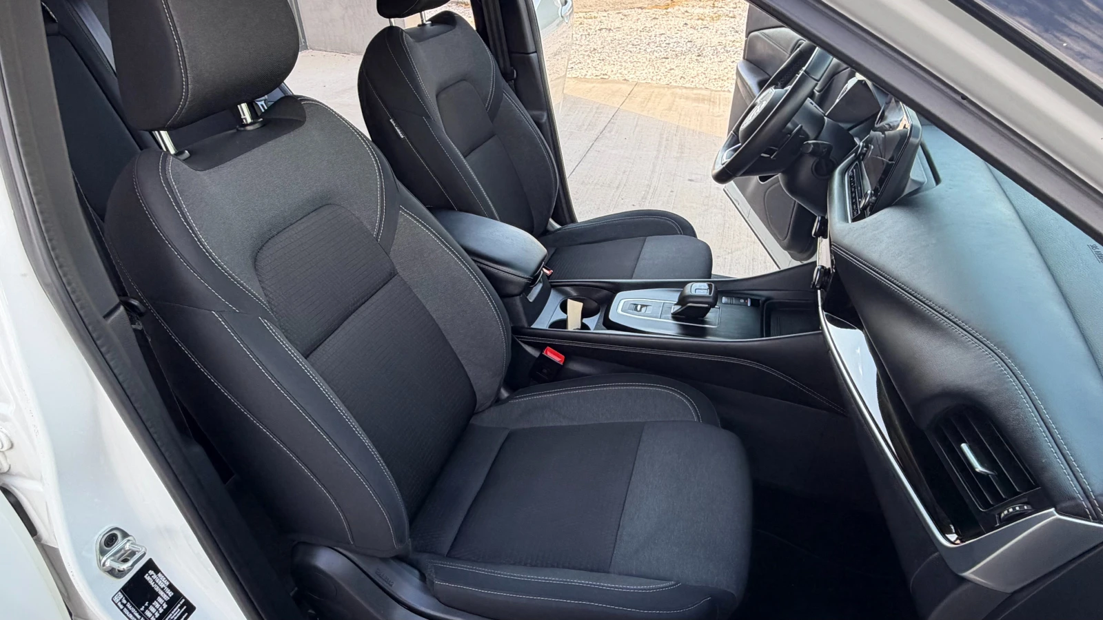 Nissan Qashqai 1.3 Hybrid, снимка 13 - Автомобили и джипове - 55024009