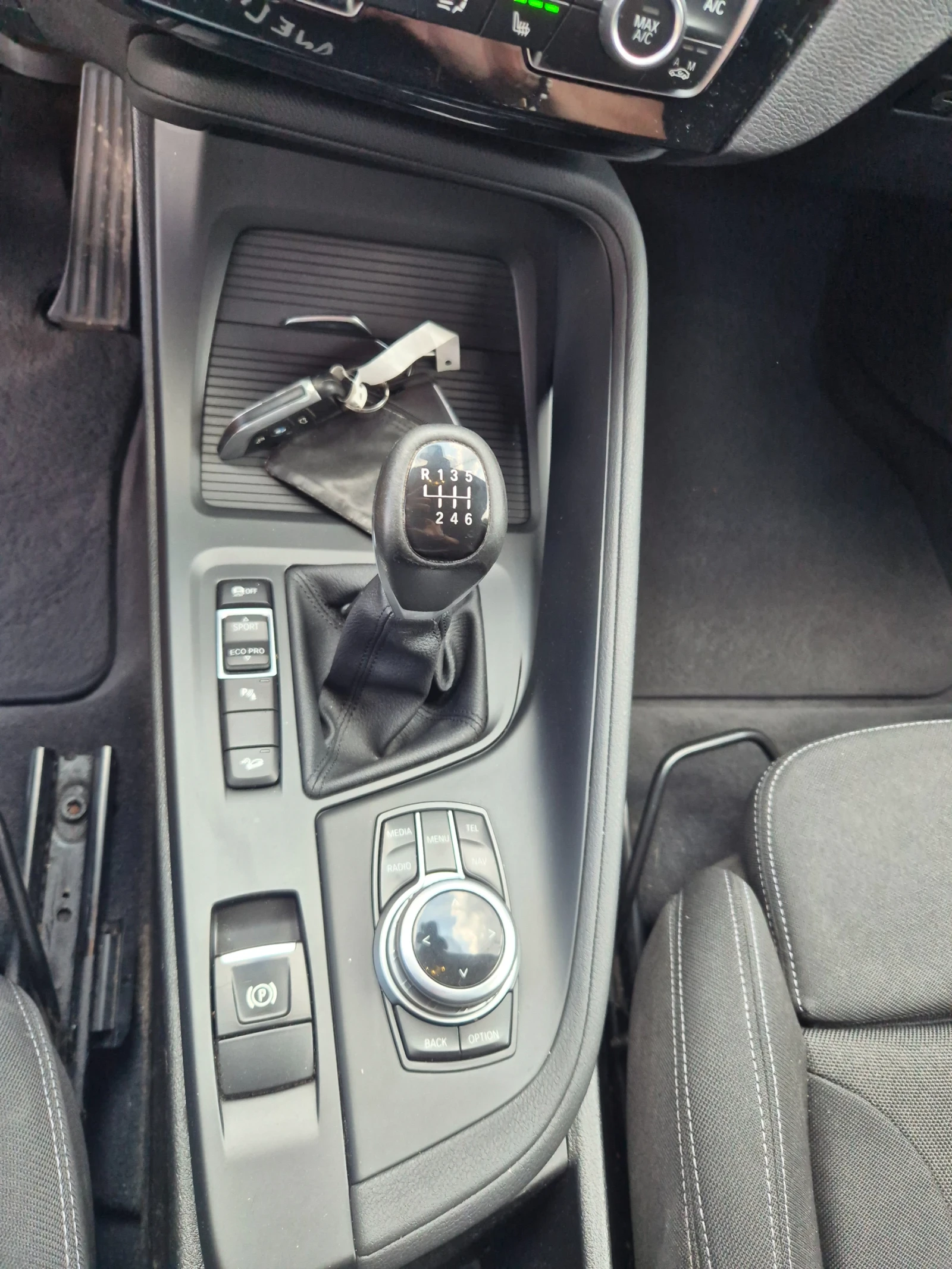 BMW X1 2.0d 190к.с. xdrive! Ръчни скорости! Топ!, снимка 16 - Автомобили и джипове - 55148001