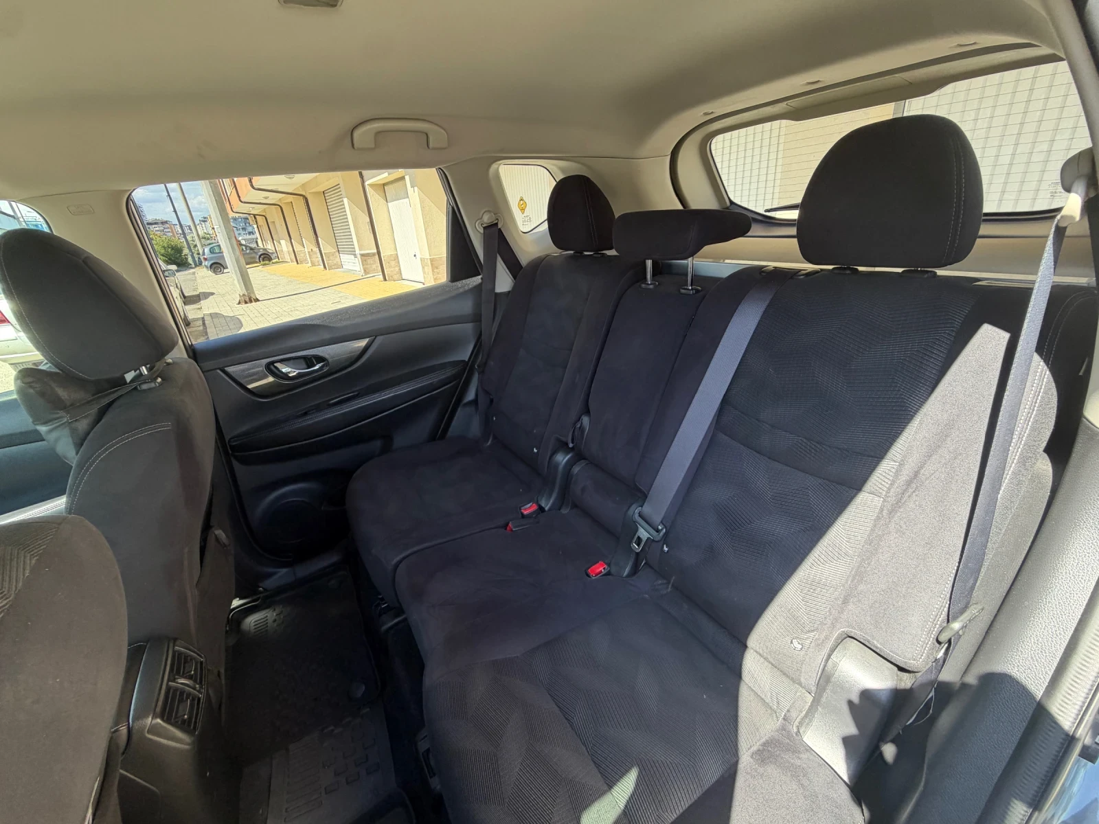 Nissan X-trail 1.6, снимка 5 - Автомобили и джипове - 55768214