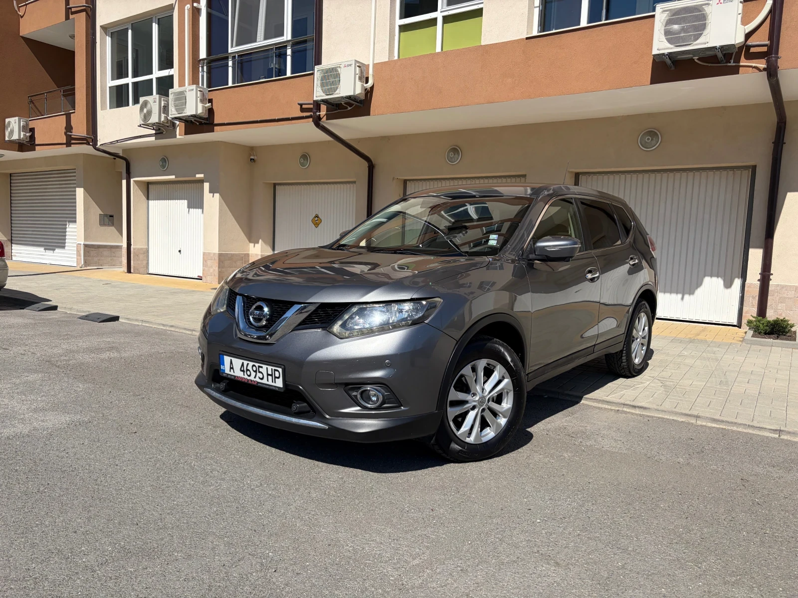 Nissan X-trail 1.6, снимка 2 - Автомобили и джипове - 55768214