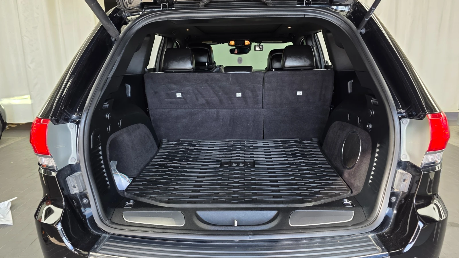 Jeep Grand cherokee OVERLAND, снимка 5 - Автомобили и джипове - 55952685