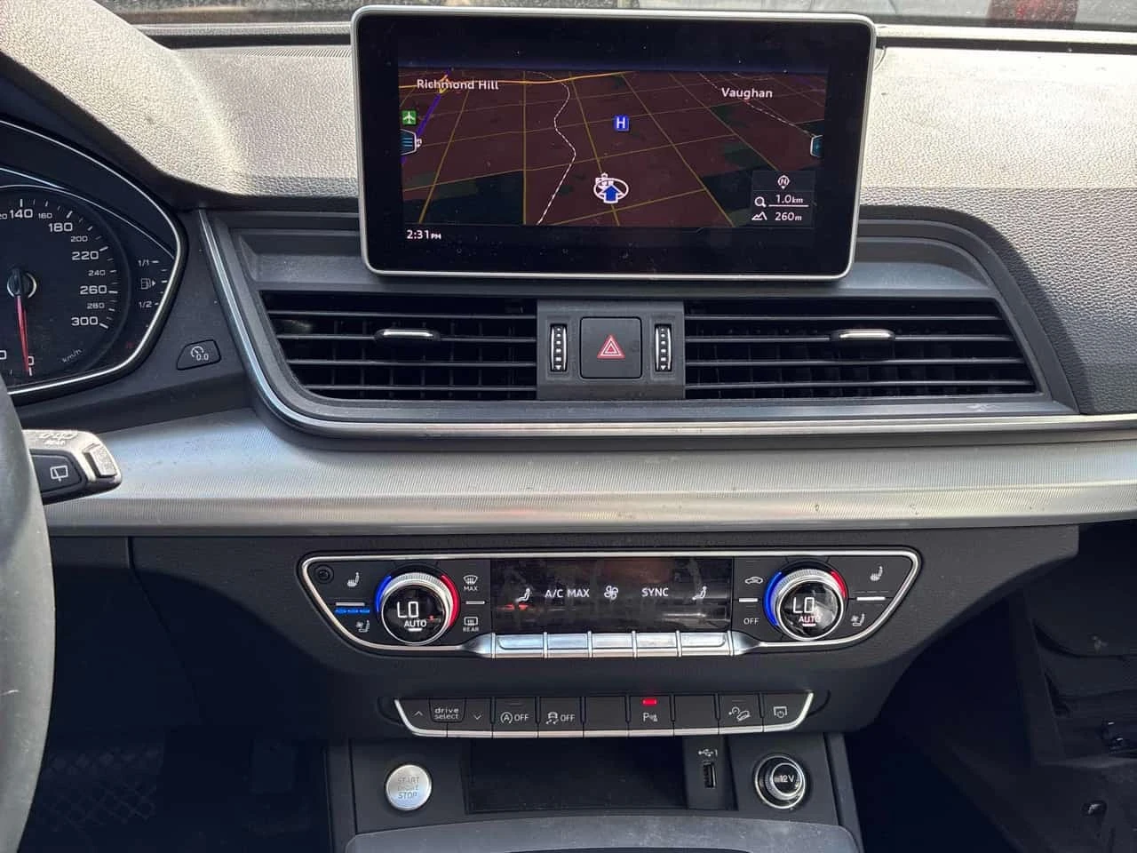 Audi Q5 * Progressiv * CARFAX * БЕЗ ПЪРВОНАЧАЛНА ВНОСКА, снимка 9 - Автомобили и джипове - 56277492
