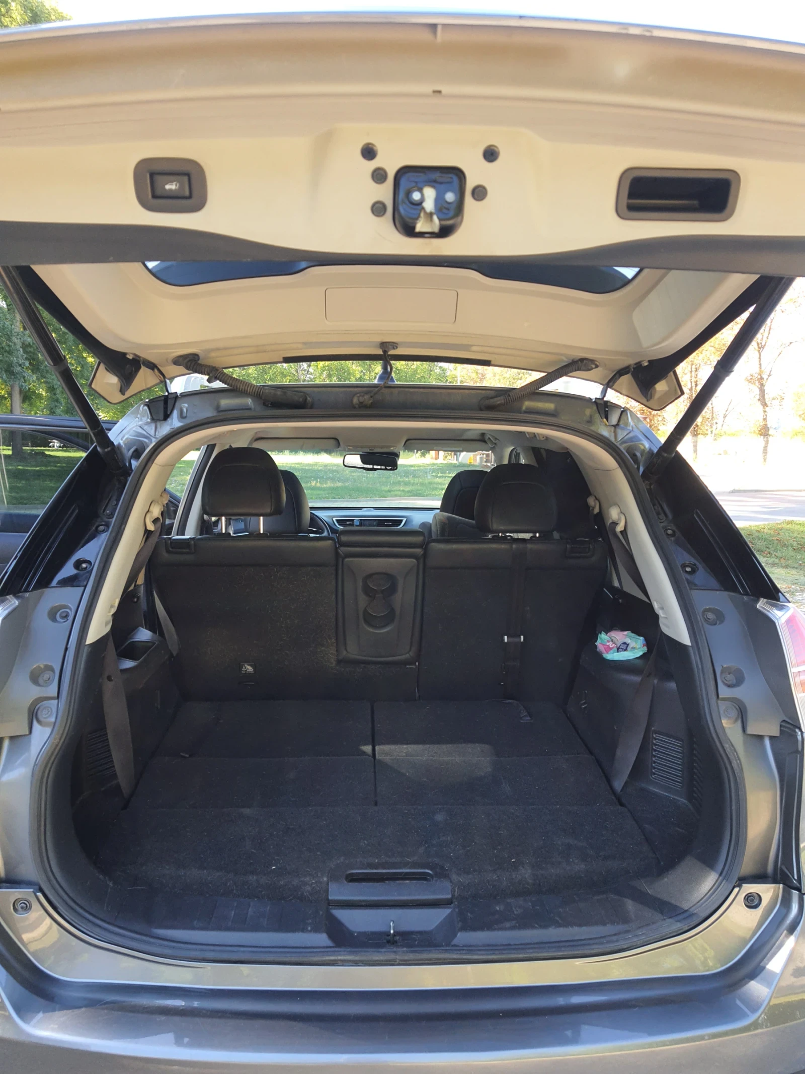 Nissan X-trail TEKNA, снимка 5 - Автомобили и джипове - 56359577