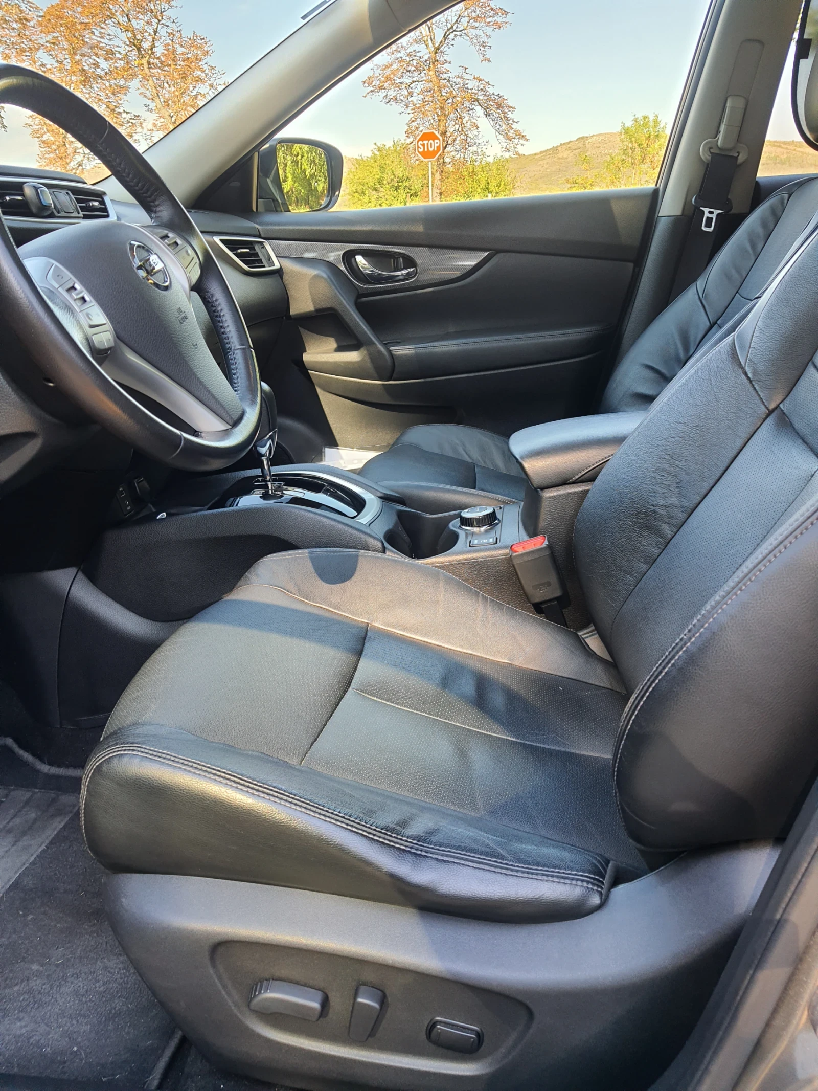 Nissan X-trail TEKNA, снимка 9 - Автомобили и джипове - 56359577