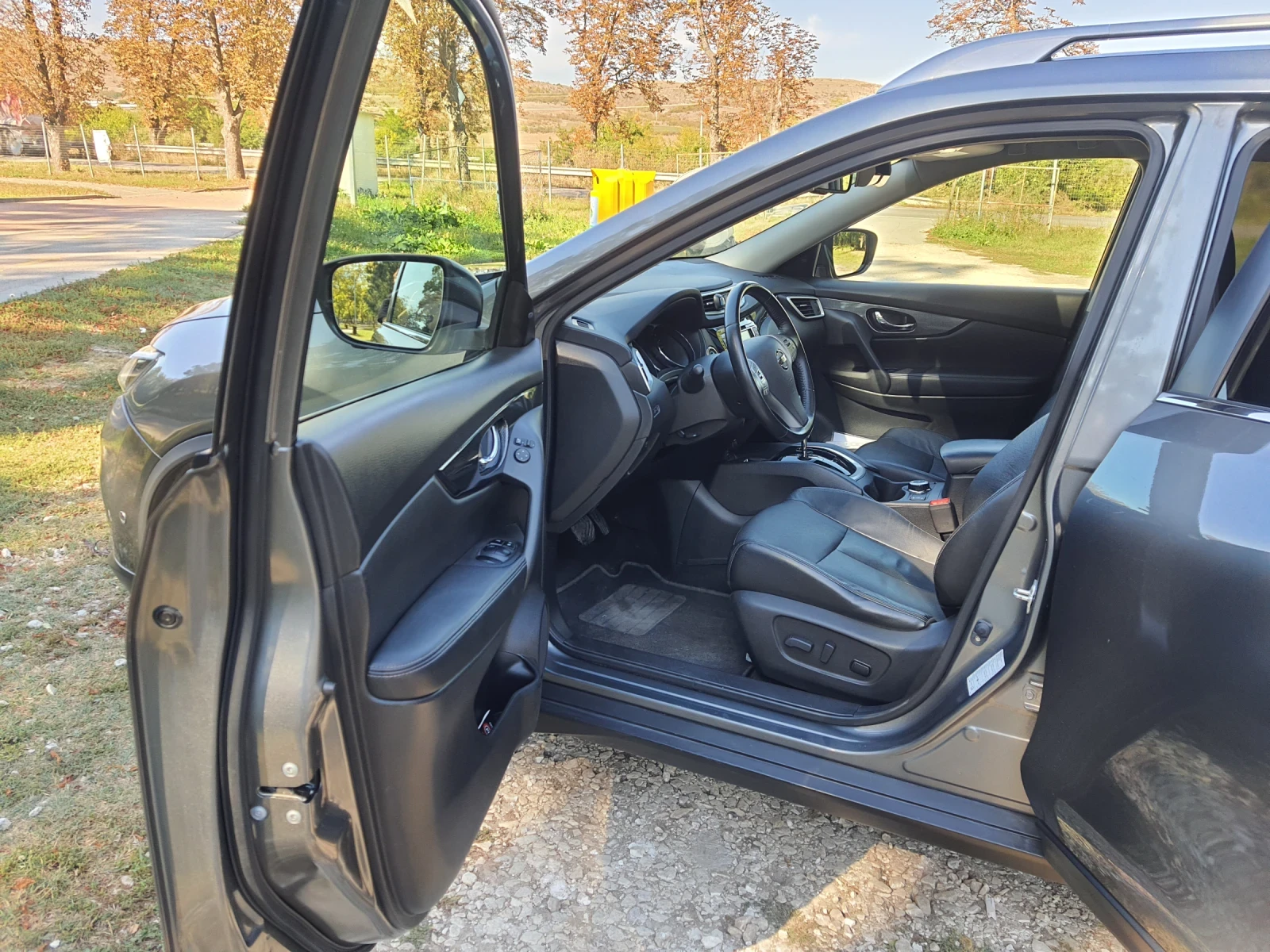 Nissan X-trail TEKNA, снимка 4 - Автомобили и джипове - 56359577