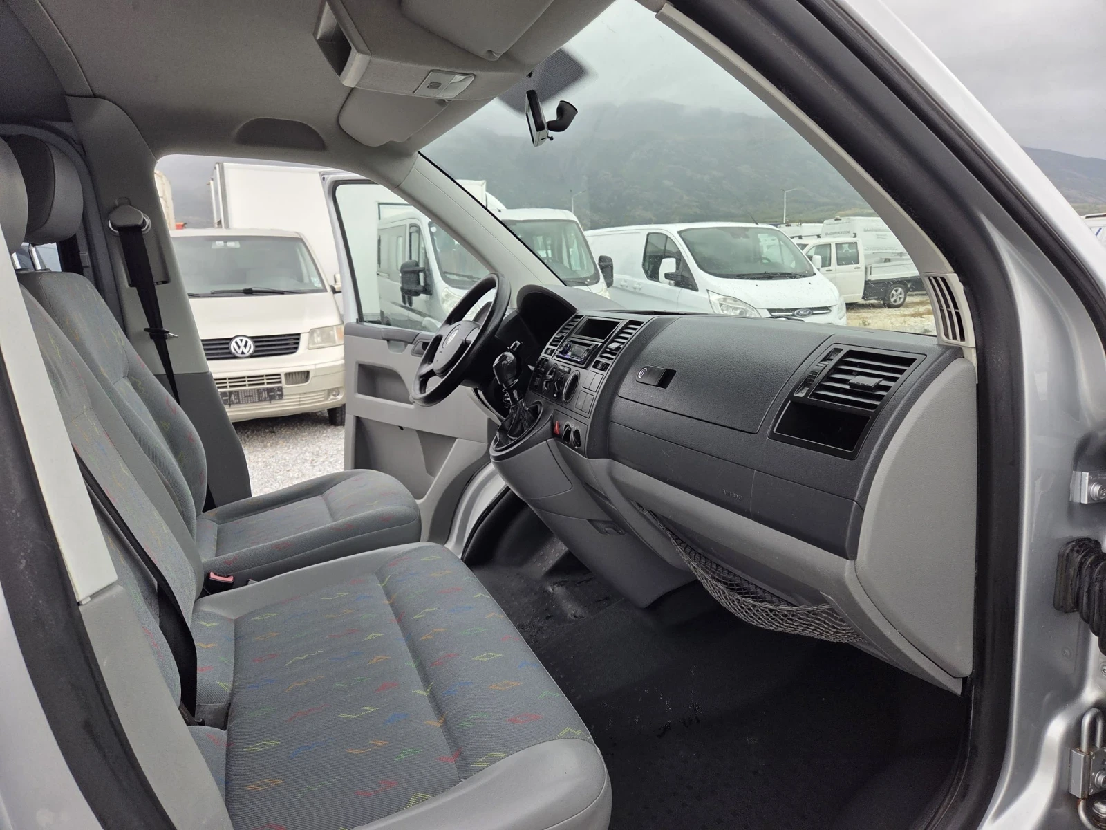 VW Transporter 8+ 1 - изображение 9