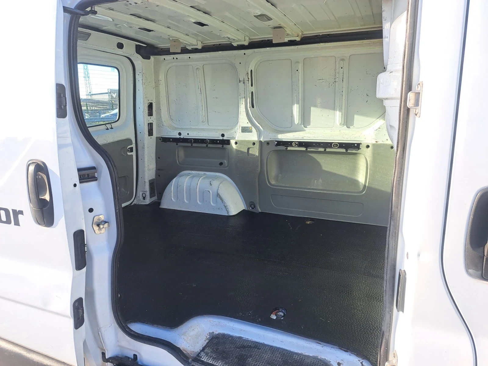 Opel Vivaro 2.0d/220/ | Mobile.bg   16