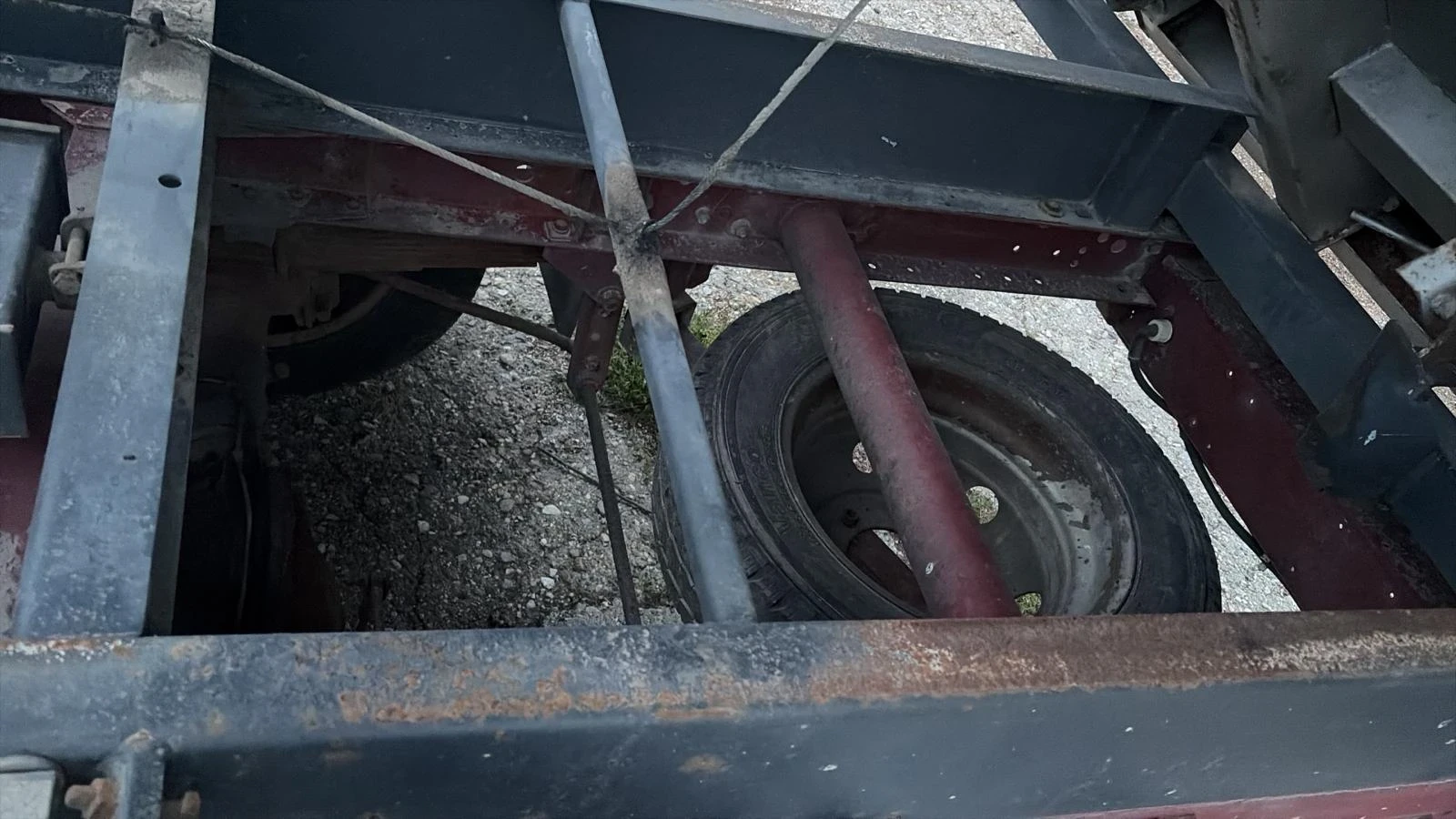 Iveco 35-8 Самосвал, снимка 9 - Бусове и автобуси - 54230367