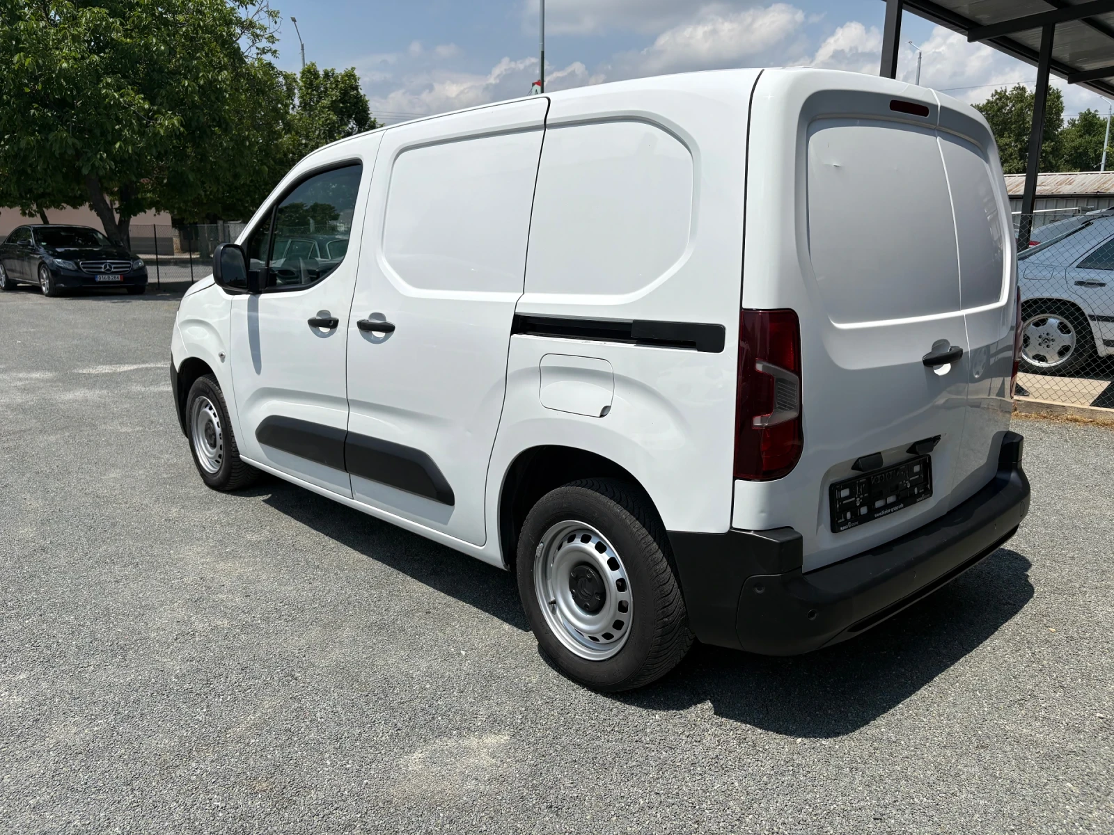 Citroen Berlingo 1.5 Blue HDI L1H1, снимка 6 - Бусове и автобуси - 54789473