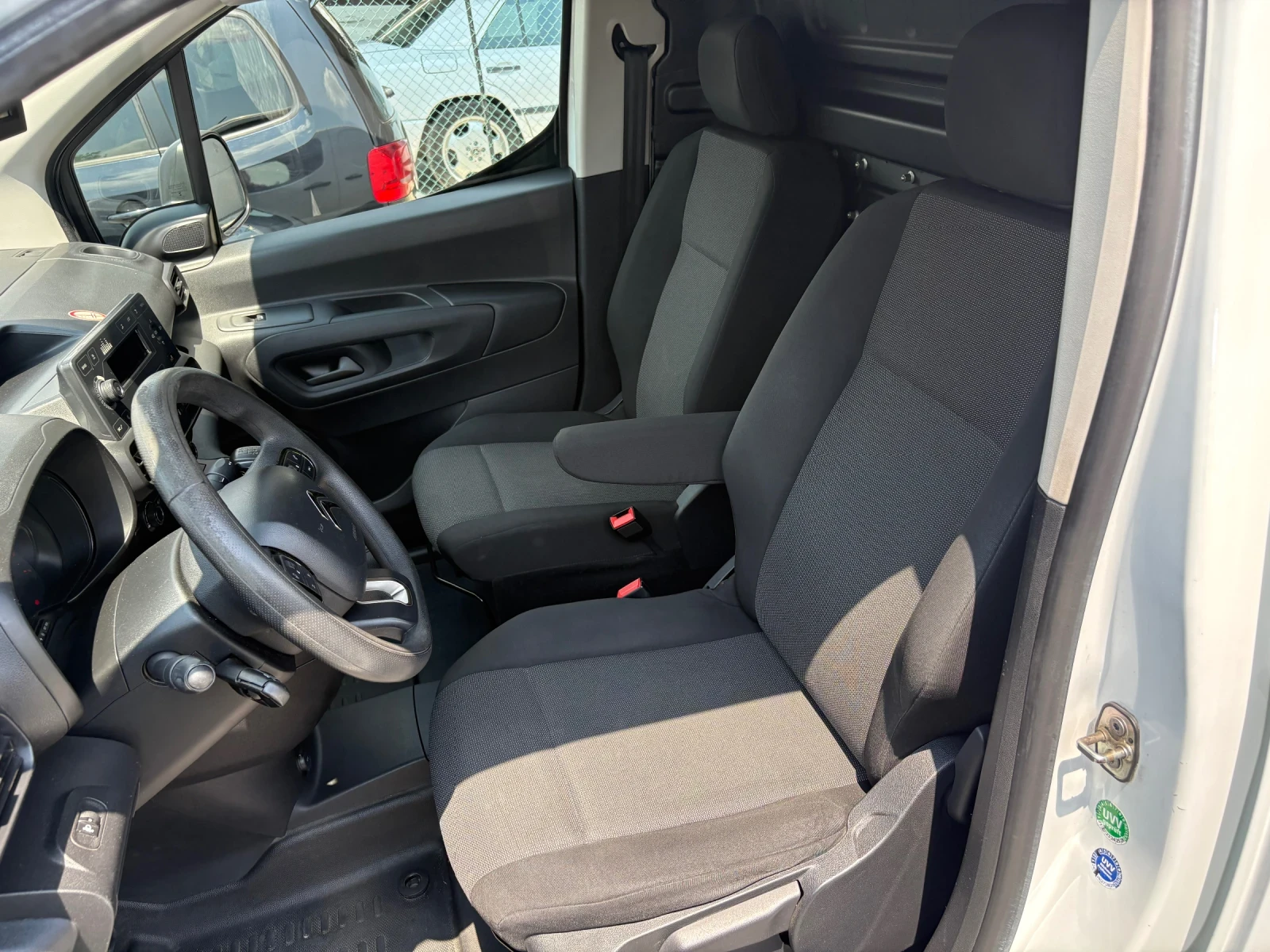Citroen Berlingo 1.5 Blue HDI L1H1, снимка 9 - Бусове и автобуси - 54789473