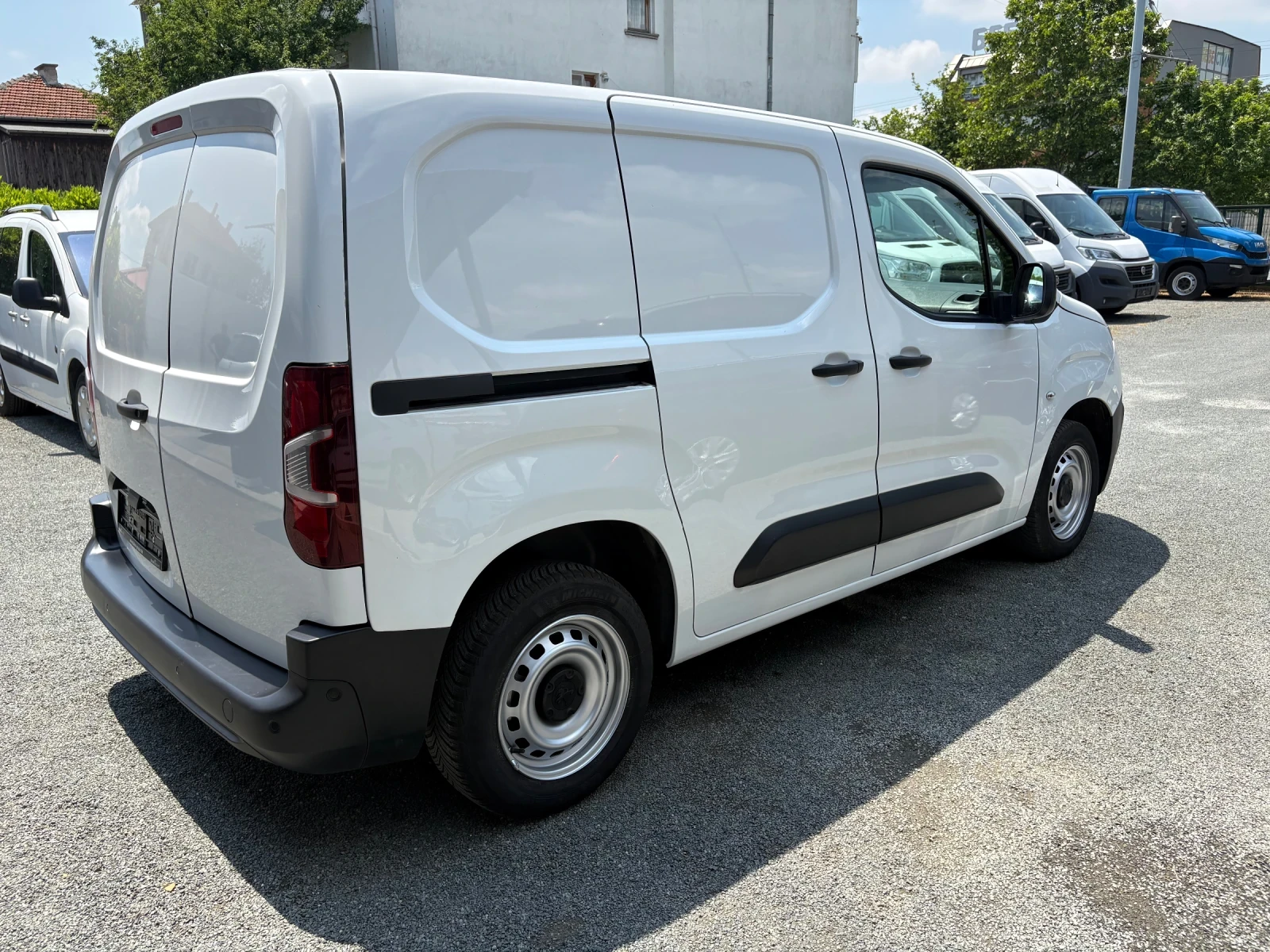 Citroen Berlingo 1.5 Blue HDI L1H1, снимка 4 - Бусове и автобуси - 54789473