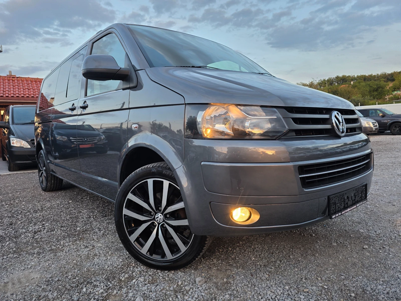 VW Transporter 2.0tdi Автоматик Дълга база, снимка 3 - Бусове и автобуси - 56215876