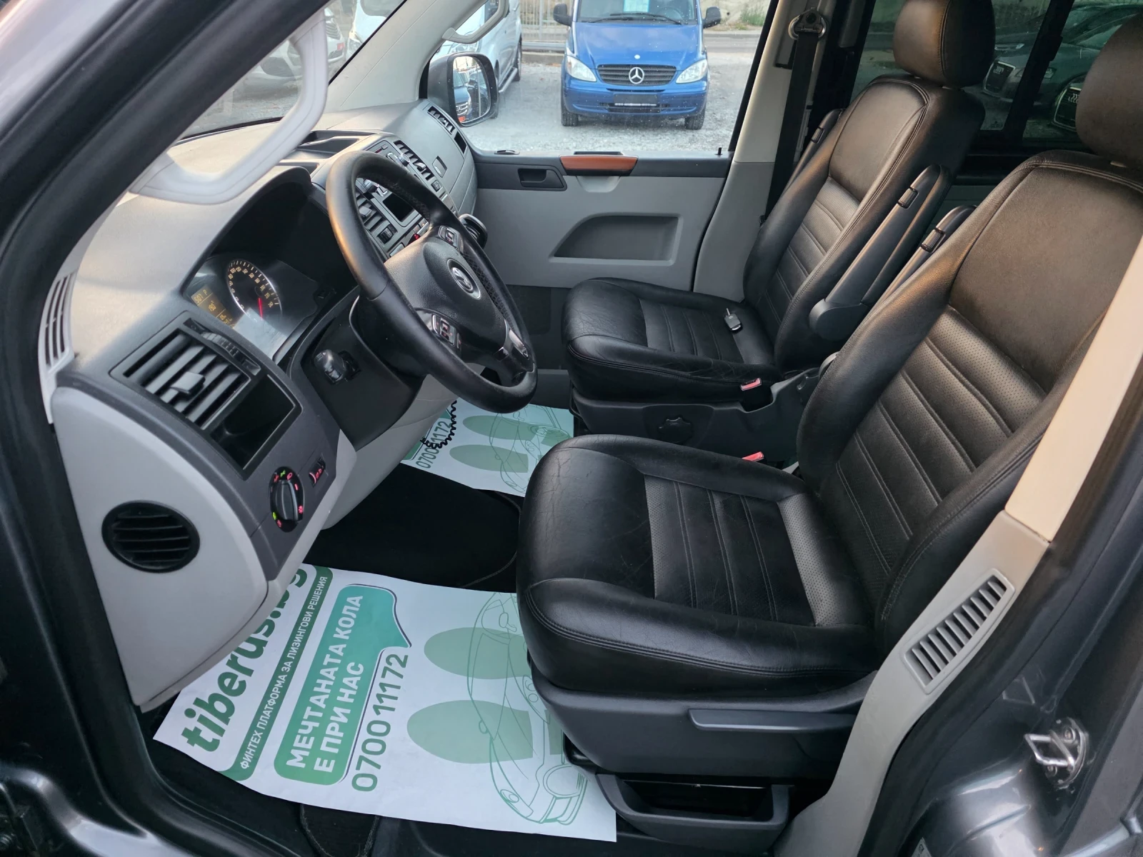 VW Transporter 2.0tdi Автоматик Дълга база, снимка 15 - Бусове и автобуси - 56215876