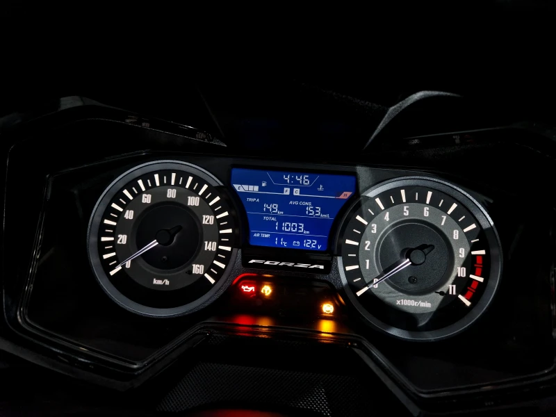 Honda Forza 300ie, ABS-TCS, Smart Box, Keyless, !11003km!2021г, снимка 14 - Мотоциклети и мототехника - 52743684