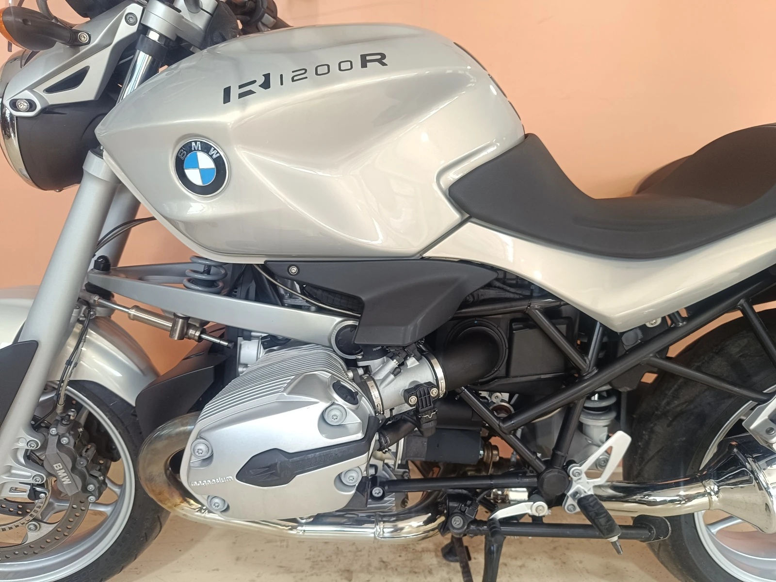 BMW R 1200R ESA ABS, снимка 13 - Мотоциклети и мототехника - 55314527