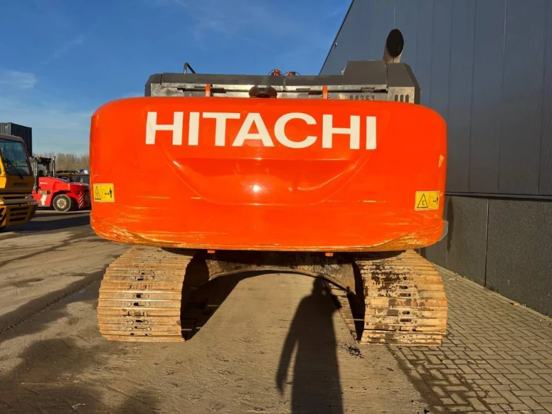 Багер Hitachi ZX 350 LC-6, снимка 5 - Индустриална техника - 48199282