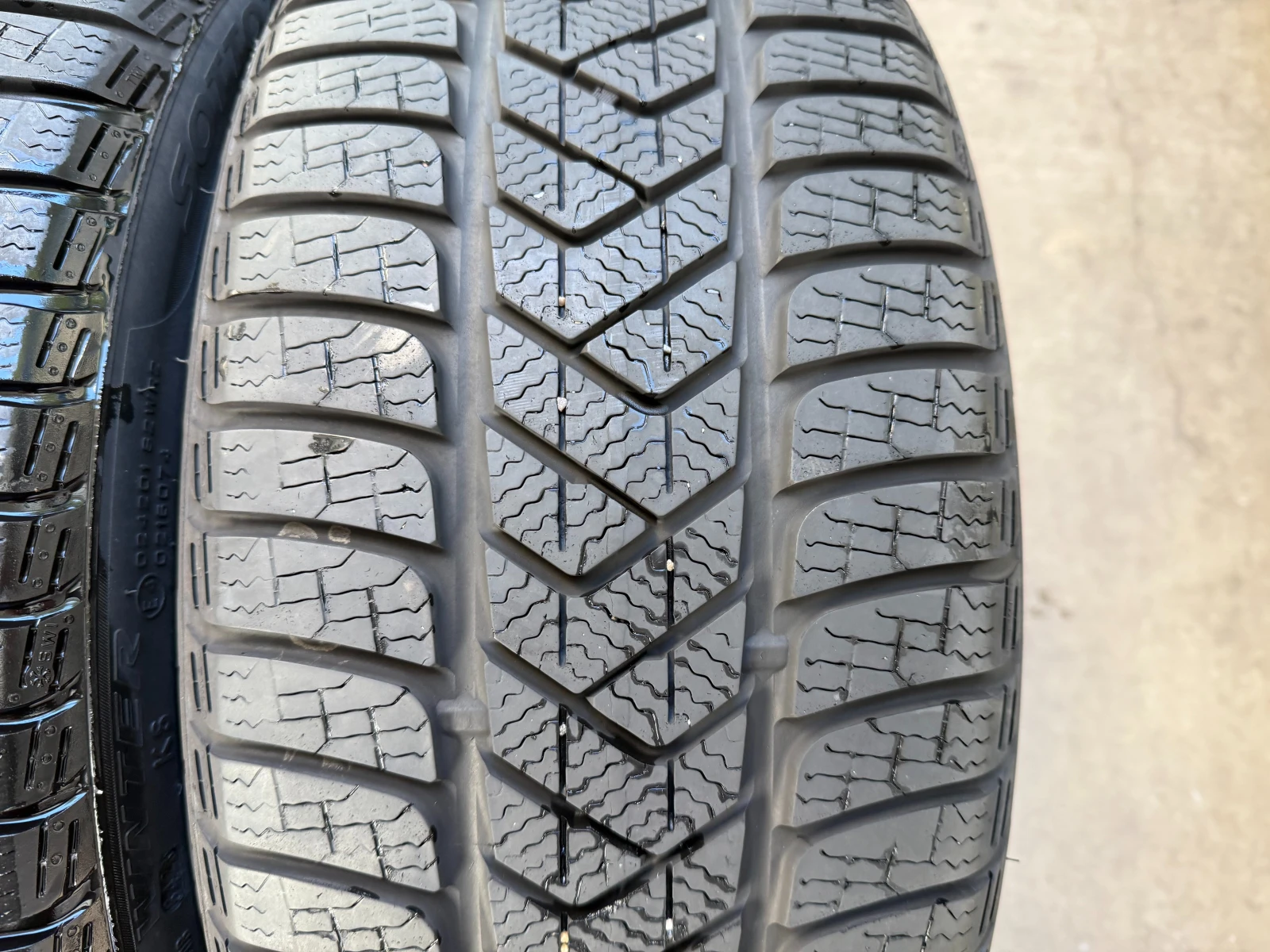 ���� 225/40R18 | Mobile.bg � ����������� 3