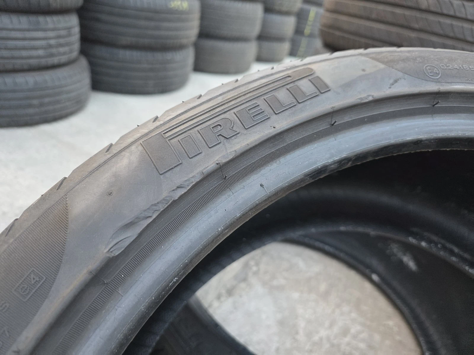 Гуми Летни 275/35R21, снимка 7 - Гуми и джанти - 56731006