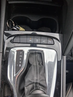 Opel Insignia 2.0 Sports Tourer 170кс, снимка 12