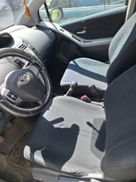 Toyota Yaris 1.3, снимка 4