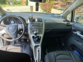 Обява за продажба на Toyota Auris 1.6 ~8 500 лв. - изображение 5
