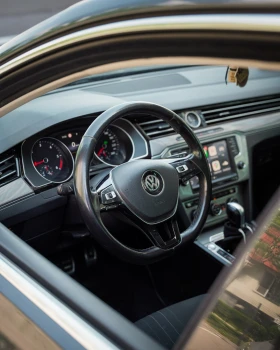 VW Passat Alltrack - 32500 лв. - 86840834 7