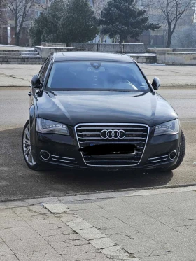 ������ Audi A8
