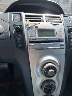 Toyota Yaris 1.3 - 3690 € / 7217.01 лв. - 79006813 6